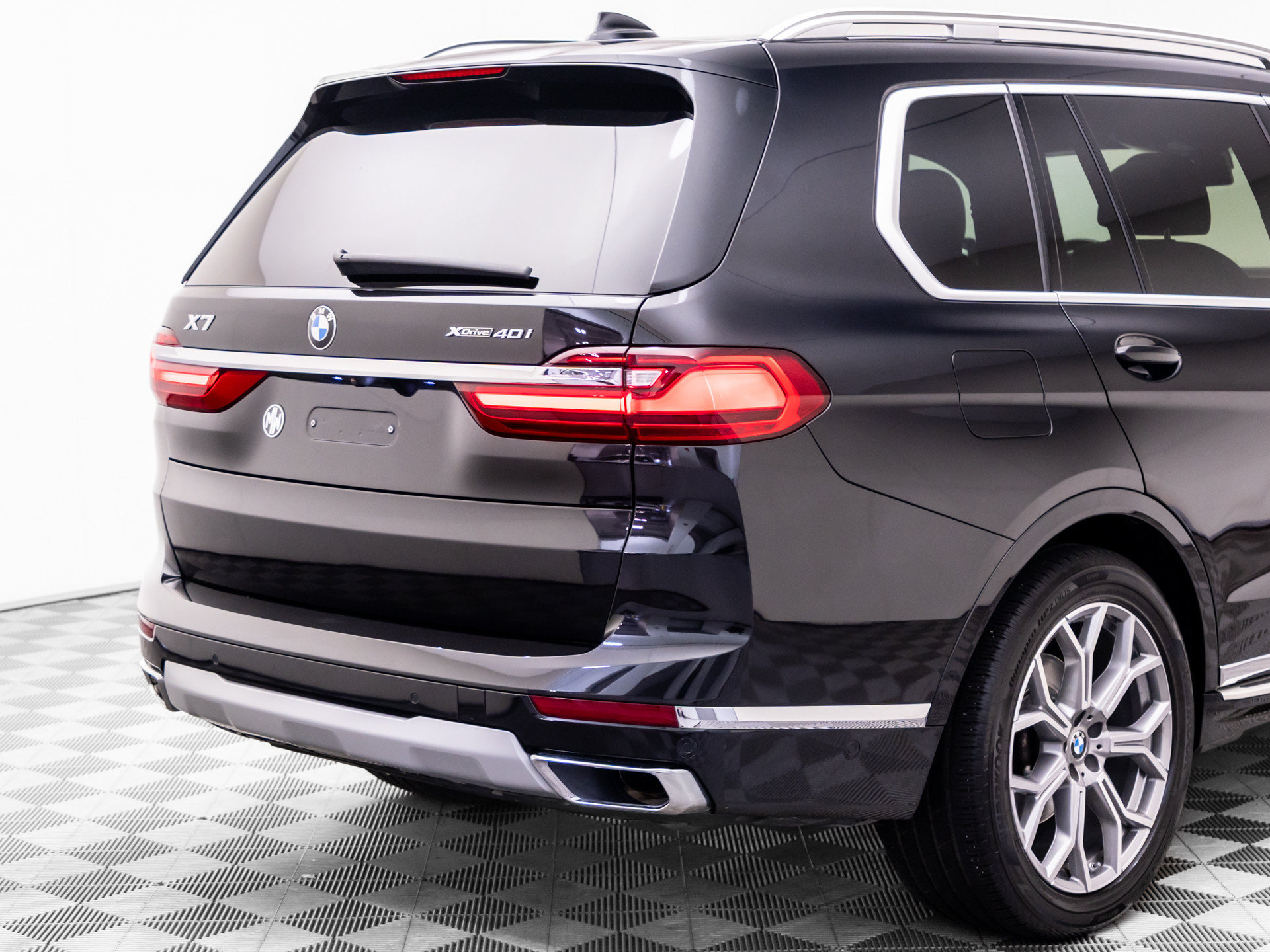 Used 2022 BMW X7 xDrive40i w/ Executive Package AWD/4WD image 37