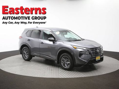 Used 2024 Nissan Rogue S AWD/4WD image 49
