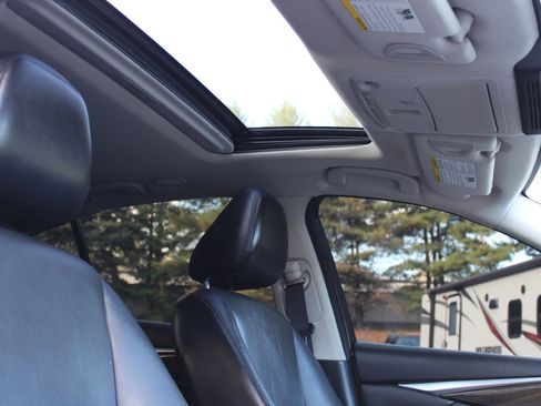 Used 2019 INFINITI Q50 Luxe w/ Essential Package (3.0T Luxe) image 25