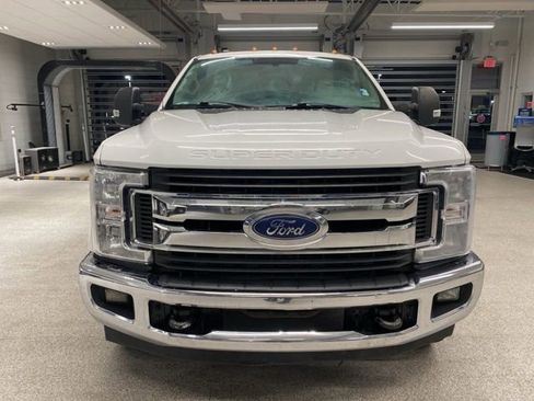 Used 2017 Ford F350 XLT image 2