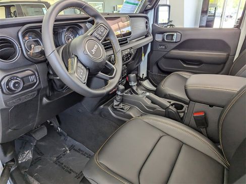 New 2025 Jeep Wrangler Unlimited Rubicon 392 image 14