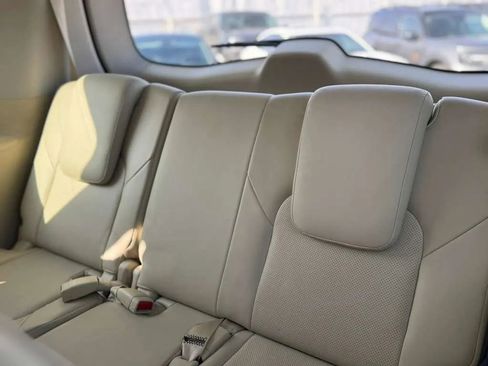 Used 2017 INFINITI QX80 Base w/ Deluxe Technology Package image 16