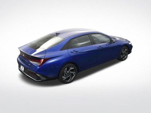 Used 2025 Hyundai Elantra SEL image 27