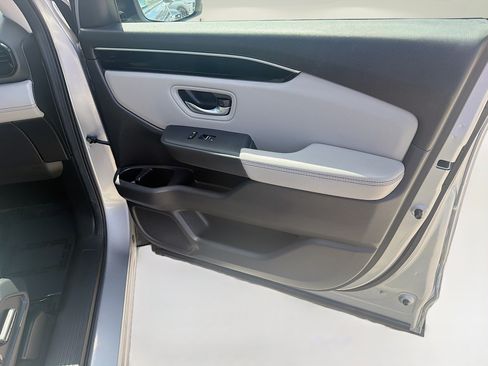 Certified 2024 Honda Pilot EX-L image 33