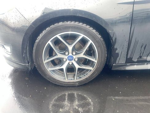 Used 2015 Ford Focus SE w/ SE Ecoboost Package image 10