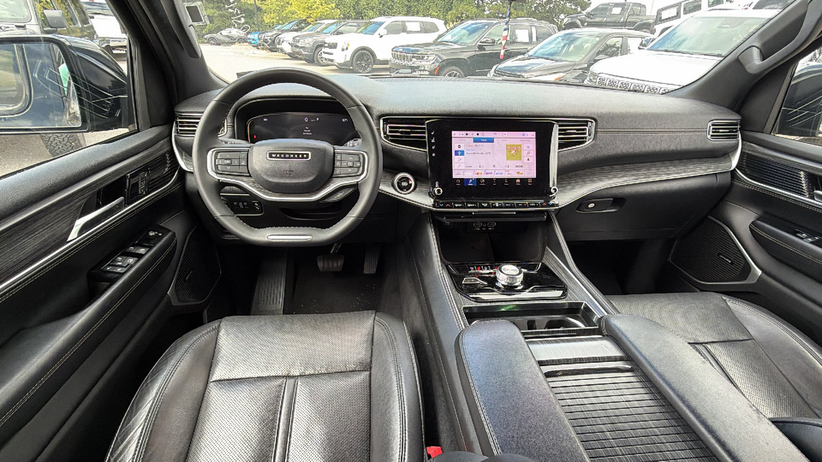 Used 2024 Jeep Wagoneer L Series II w/ Flexible Seating Group AWD/4WD image 26