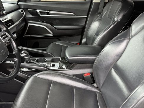 Used 2021 Kia Telluride S AWD/4WD image 22