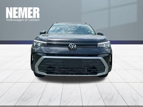 New 2026 Volkswagen Taos SE AWD/4WD image 5