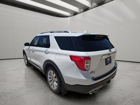 Used 2023 Ford Explorer King Ranch w/ Technology Package AWD/4WD image 3