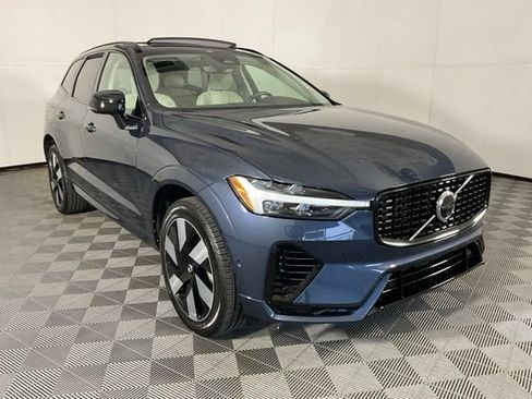 Certified 2024 Volvo XC60 T8 Plus w/ Protection Package Premier AWD/4WD image 3
