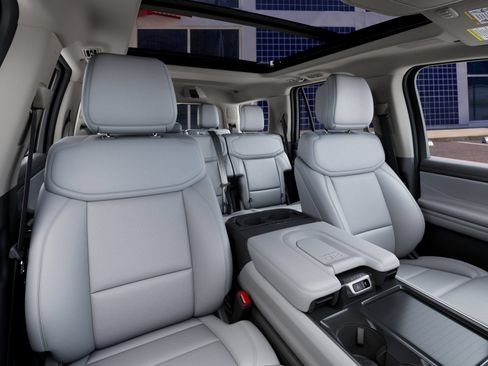 New 2027 Ford Expedition Platinum AWD/4WD image 11