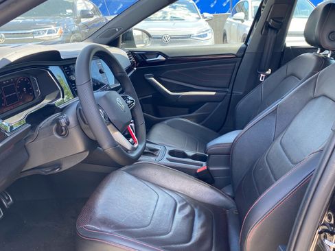 Certified 2022 Volkswagen Jetta GLI Autobahn FWD image 11
