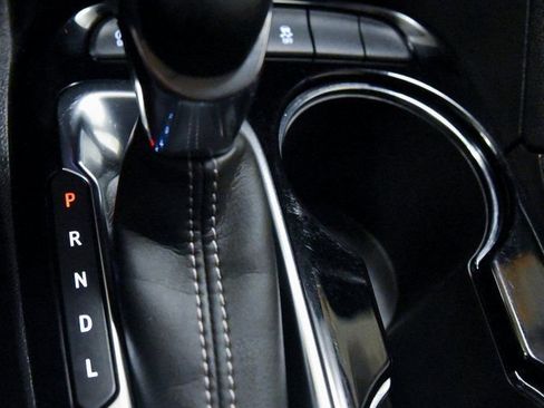 Used 2025 Buick Encore GX Sport Touring image 26