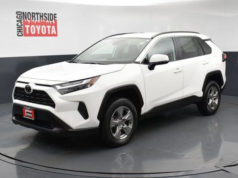 Used 2024 Toyota RAV4 XLE FWD image 8