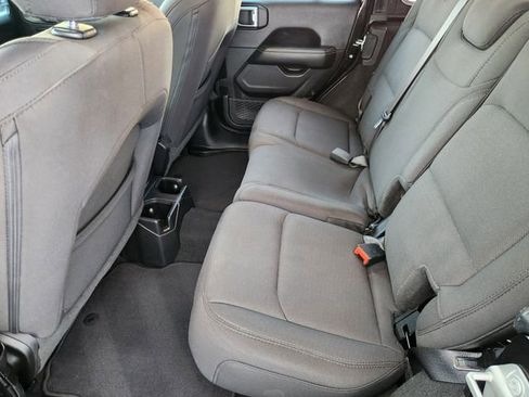 Used 2023 Jeep Wrangler Sahara w/ Cold Weather Group image 28