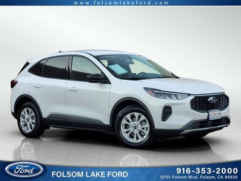 Used 2025 Ford Escape Active image 1