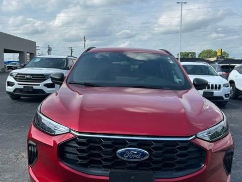 Used 2024 Ford Escape ST-Line w/ Tech Pack #1 FWD image 1
