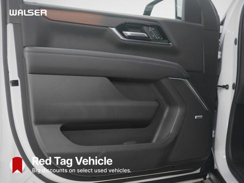 Used 2025 GMC Yukon Denali image 21