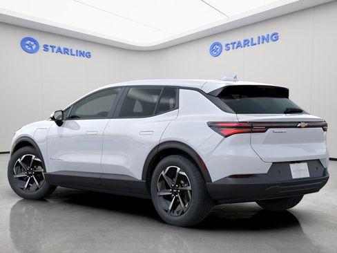 New 2026 Chevrolet Equinox EV LT image 3