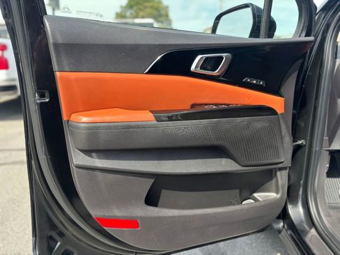 Used 2022 Kia Carnival SX image 9