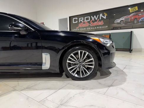 Used 2018 Kia Stinger Premium RWD image 6