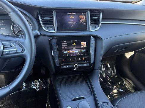 Used 2022 INFINITI QX50 Luxe image 10