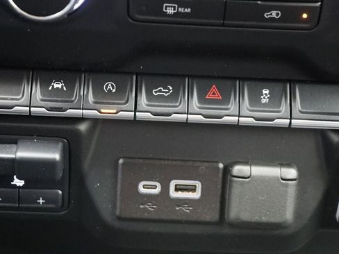 Used 2023 Chevrolet Silverado 1500 Custom image 28