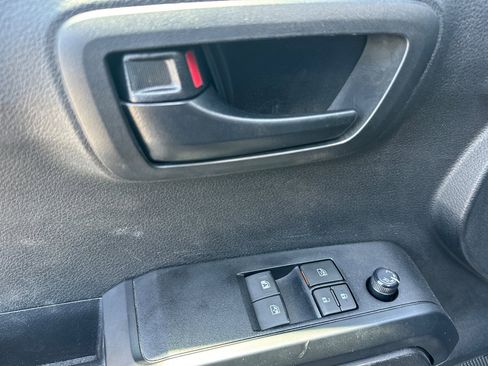 Used 2023 Toyota Tacoma SR image 11