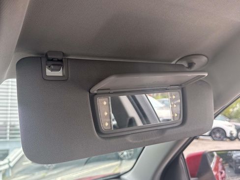 Used 2019 Chevrolet Equinox LT AWD/4WD image 33