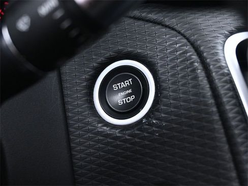 Used 2022 Land Rover Range Rover Velar R-Dynamic S image 41