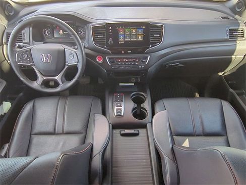 Used 2023 Honda Passport TrailSport image 14