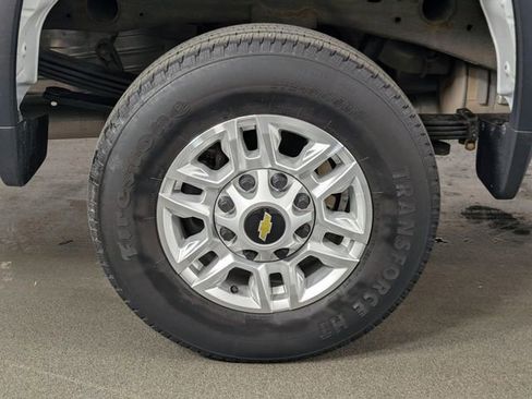 Used 2020 Chevrolet Silverado 2500 LT AWD/4WD image 13