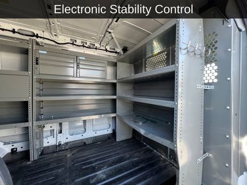 Used 2022 Ford E-Transit Medium Roof image 6