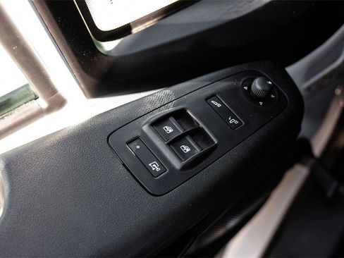 Used 2023 RAM ProMaster 2500 image 39