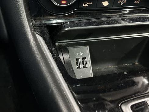 Used 2018 INFINITI QX30 Premium w/ Technology Package FWD image 25