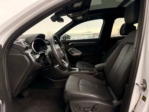 Used 2023 Audi Q3 2.0T Premium Plus image 13