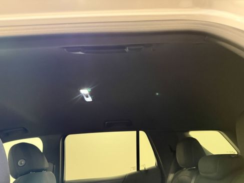 Used 2025 Chevrolet Equinox LT image 10