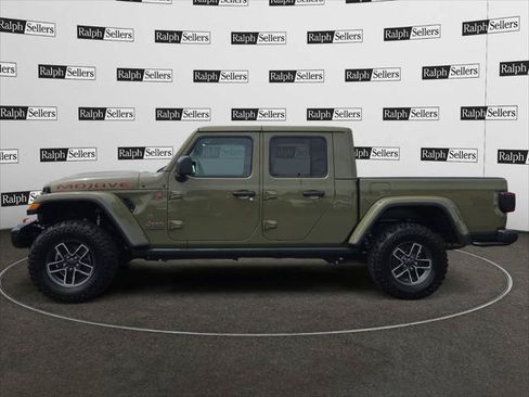 Certified 2025 Jeep Gladiator Mojave AWD/4WD image 3