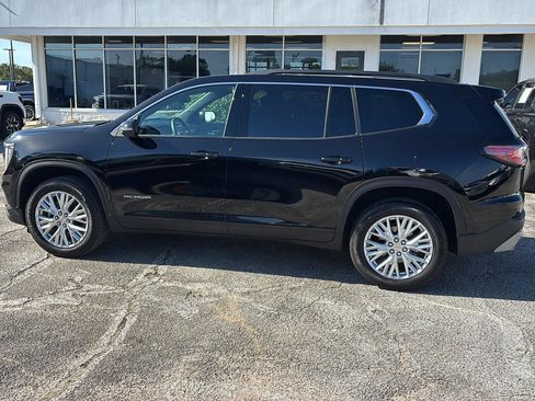 Used 2025 GMC Acadia Elevation w/ Elevation Premium Package FWD image 4