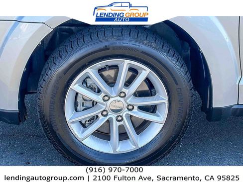 Used 2014 Dodge Journey SXT w/ Flexible Seating Group image 9