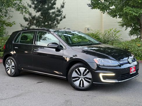 Used 2016 Volkswagen e-Golf SEL Premium w/ Driver Assistance Package image 2