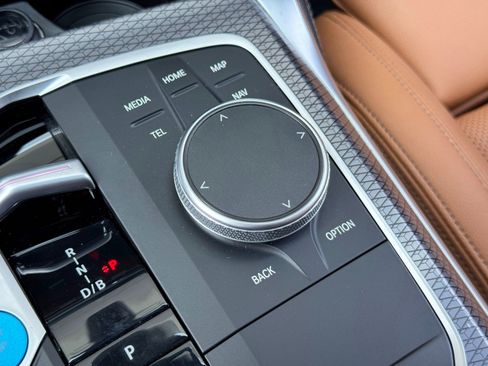 Used 2024 BMW i4 eDrive35 w/ M Sport Package image 33