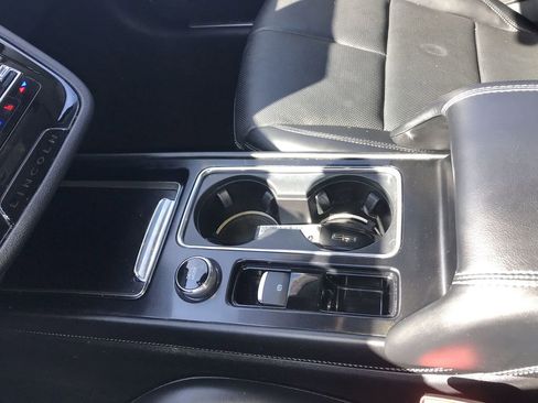 Used 2022 Lincoln Corsair AWD w/ Premium Package image 21