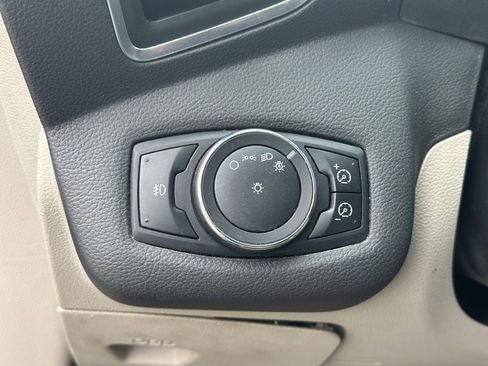 Used 2013 Ford Escape SEL image 25