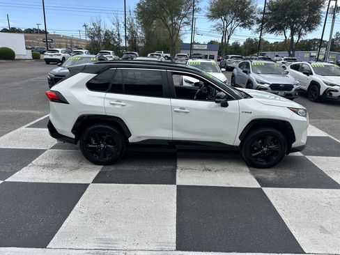 Used 2019 Toyota RAV4 XSE w/ XSE Weather Package image 3