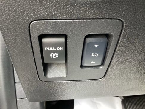 Used 2018 Ford F150 Lariat w/ Equipment Group 502A Luxury image 31