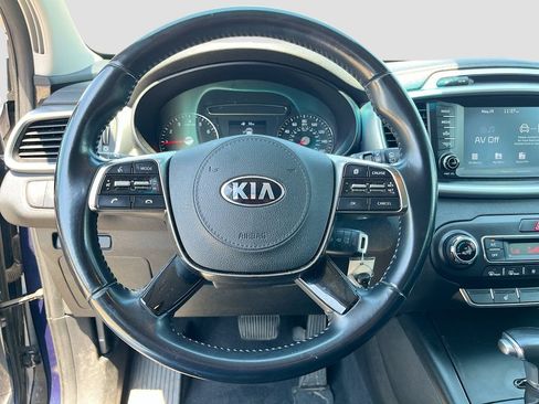 Used 2019 Kia Sorento FWD w/ LX Convenience Package image 11