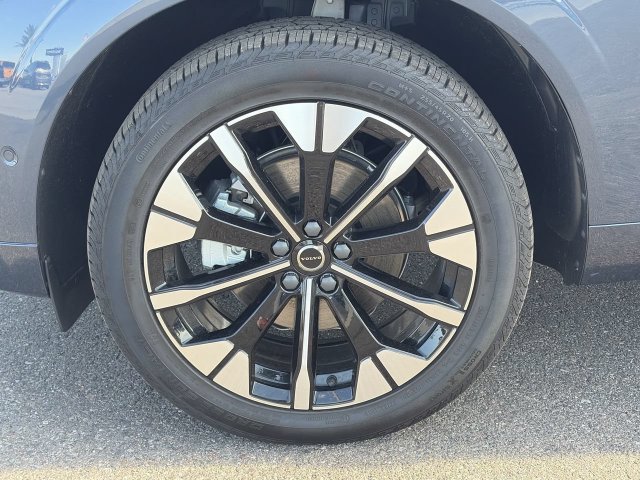 Used 2026 Volvo XC60 B5 Ultra AWD/4WD image 10