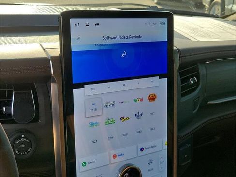 Certified 2024 Ford Expedition King Ranch image 29