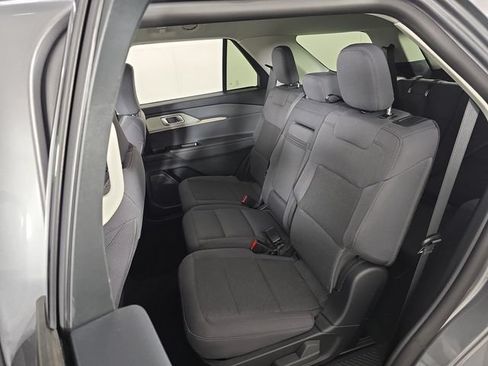 Used 2026 Ford Explorer Active AWD/4WD image 24